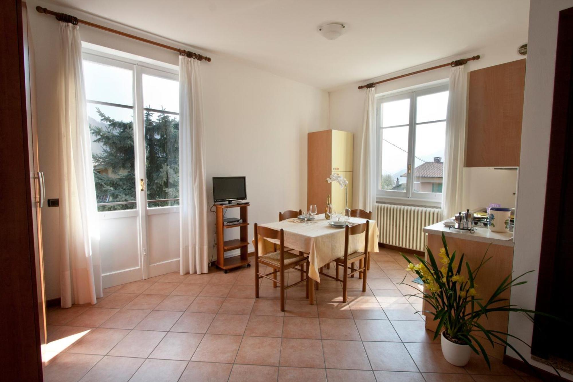 Appartamenti Casa La Rosa Bellagio Eksteriør bilde