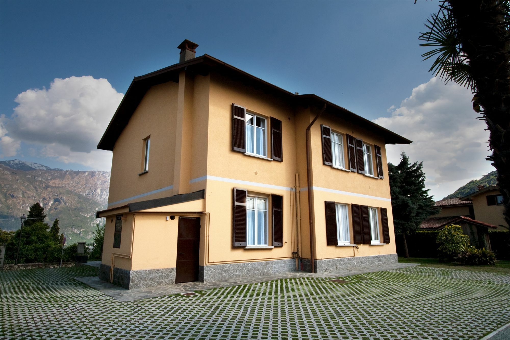 Appartamenti Casa La Rosa Bellagio Eksteriør bilde